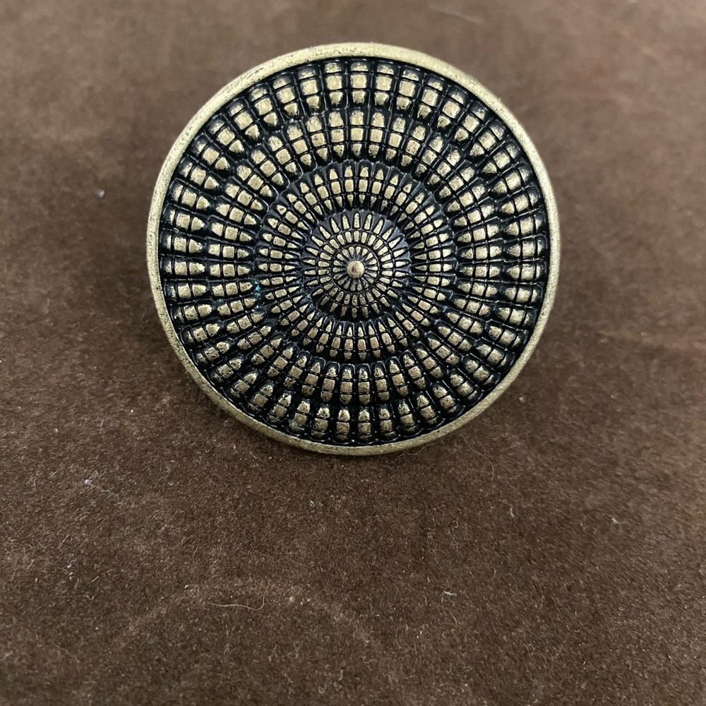 Round Textured Gold Ring